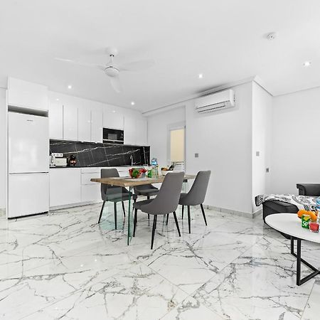 Apolo Beach Front - Sea View Luxury Apartment Torrevieja Ngoại thất bức ảnh