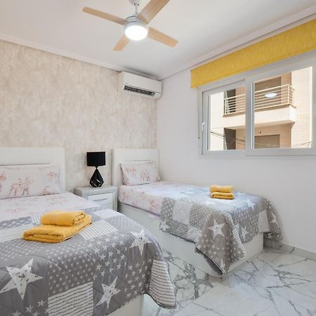 Apolo Beach Front - Sea View Luxury Apartment Torrevieja Ngoại thất bức ảnh