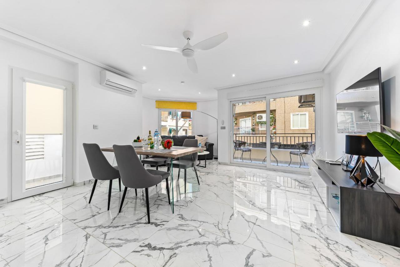 Apolo Beach Front - Sea View Luxury Apartment Torrevieja Ngoại thất bức ảnh