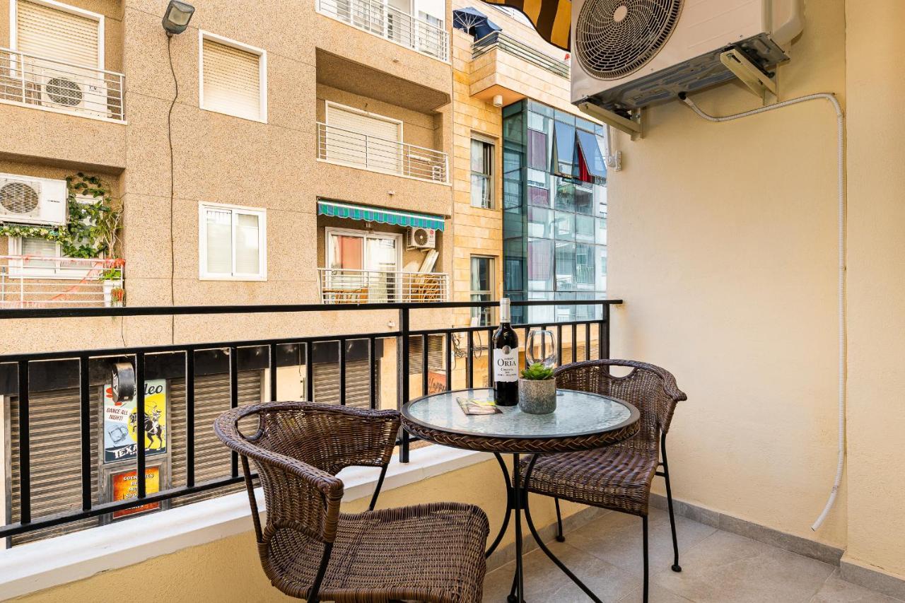 Apolo Beach Front - Sea View Luxury Apartment Torrevieja Ngoại thất bức ảnh